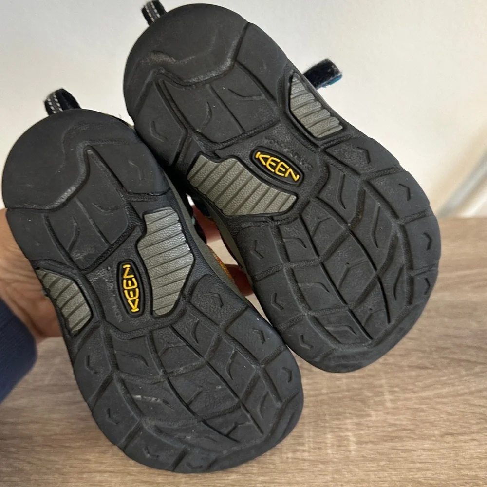 Keen Rainbow Tie Dye Waterproof Sandal 4